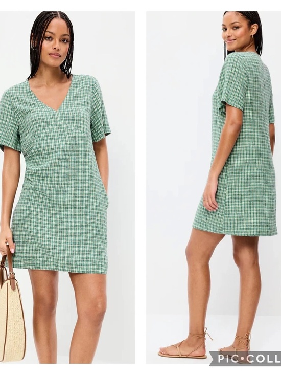 Old Navy Dresses & Skirts - Old Navy Green Plaid V-Neck Mini Dress